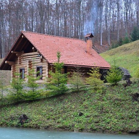 Комплекс Скала Vila Serednye Vodyane Exterior foto